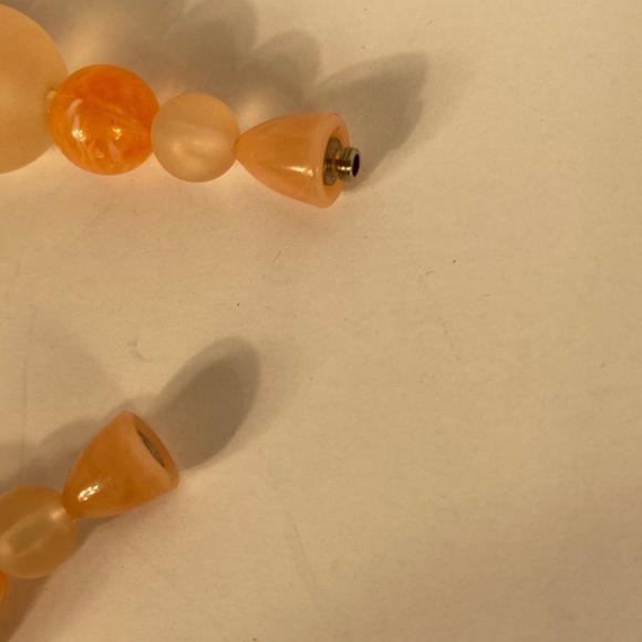 Plastic Round Frosted Beaded Peach Necklace - Picture 10 of 16